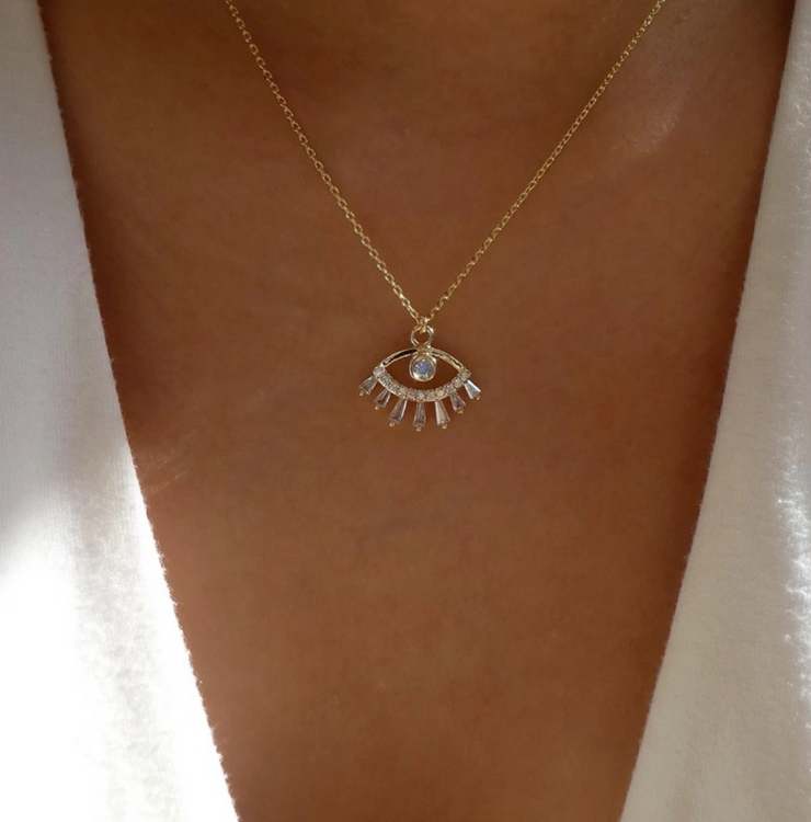 Devils Eye Alloy Zircon and Pearl Necklace